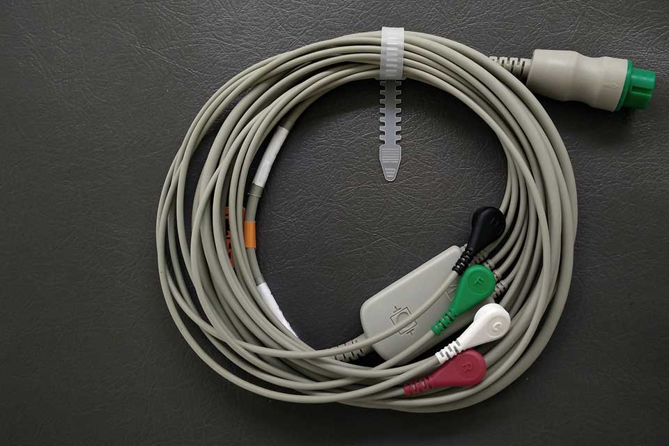 molded medical cable image.jpg